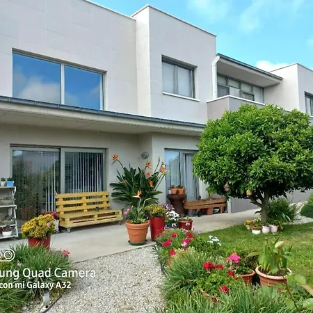 Casa Moderna Con Jardin Santa Cruz De Bezana