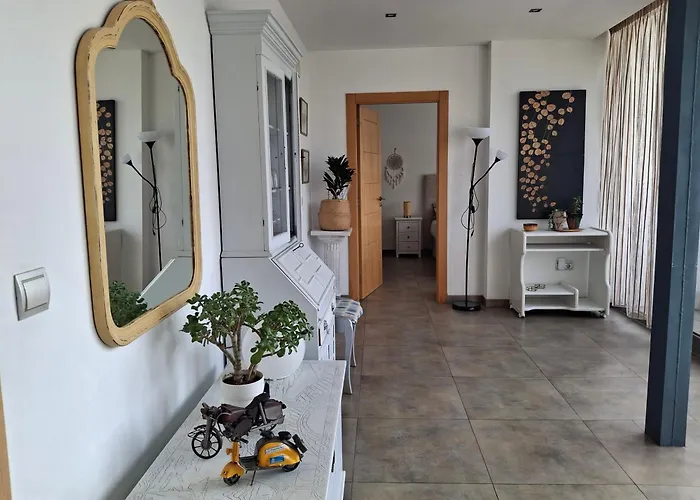 Δωμάτια σε οικογενειακή κατοικία En Casa Moderna Con Jardin Santa Cruz De Bezana