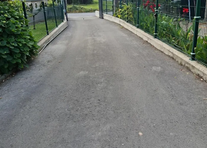 民宿 En Casa Moderna Con Jardin